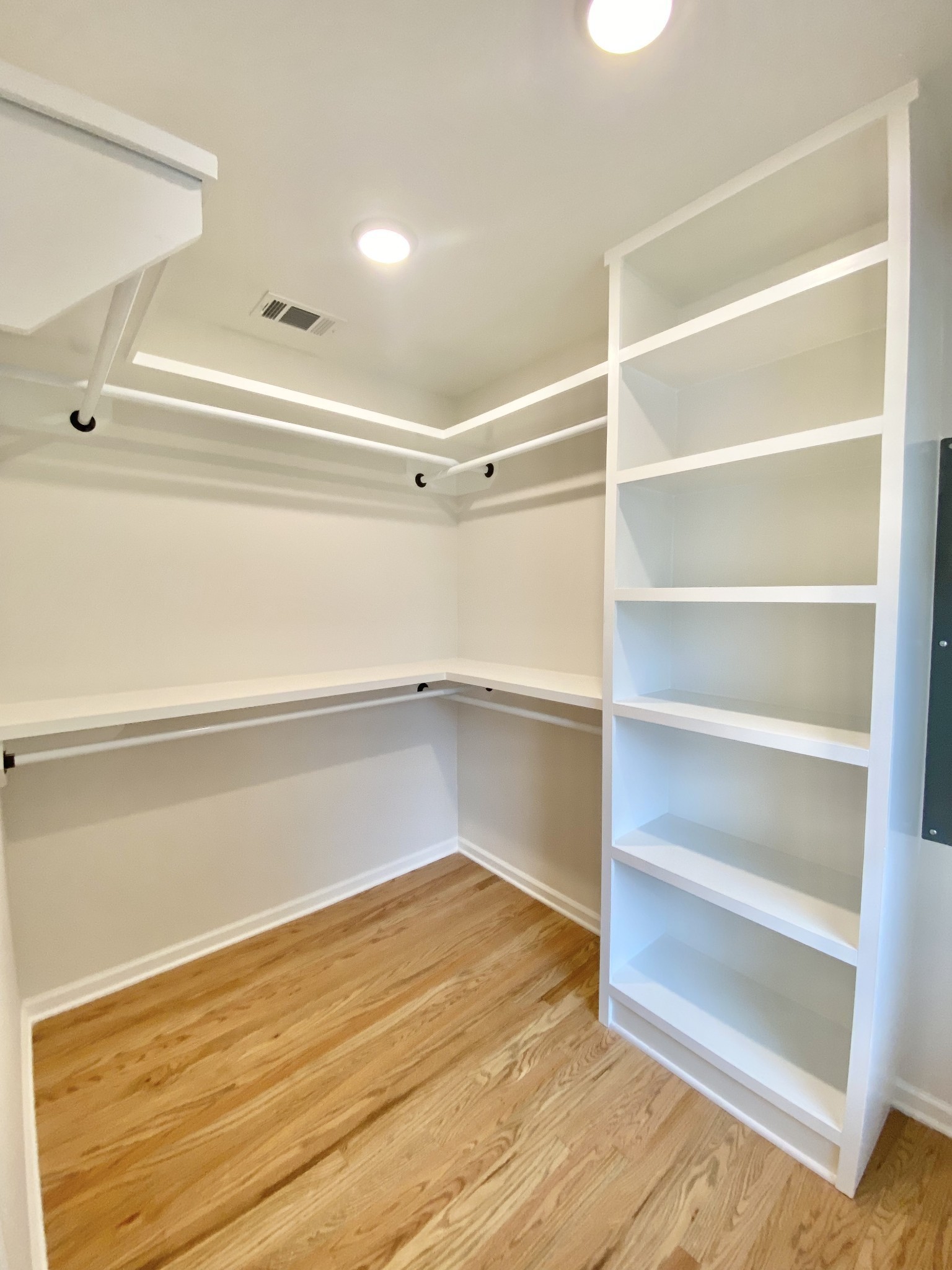 218 Windmill Drive Lebanon, TN 37087 - Photo 46 of 70 a view of an empty walk in closet