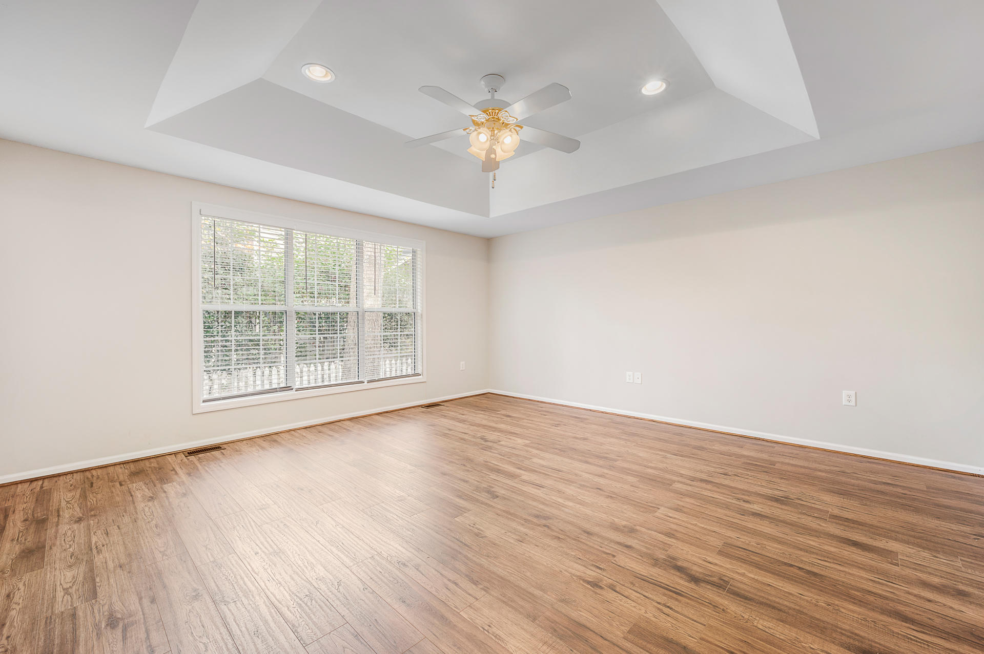 311 Kenilworth Road Summerville, SC 29485 - Photo 11 of 25 311Kenilworth2-14