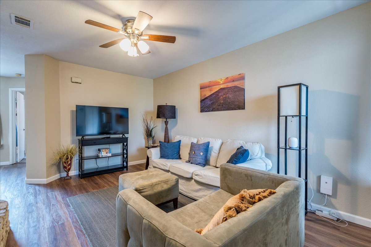 1720 Timber Ridge Road, Unit 166 Austin, TX 78741 - Photo 5 of 25