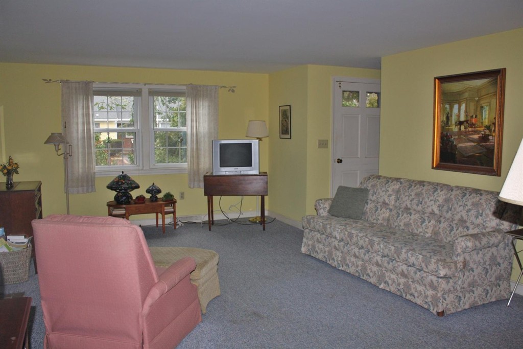 59 Charing Cross Road Dennis, MA 02660 - Photo 9 of 12 Gallery Image 9