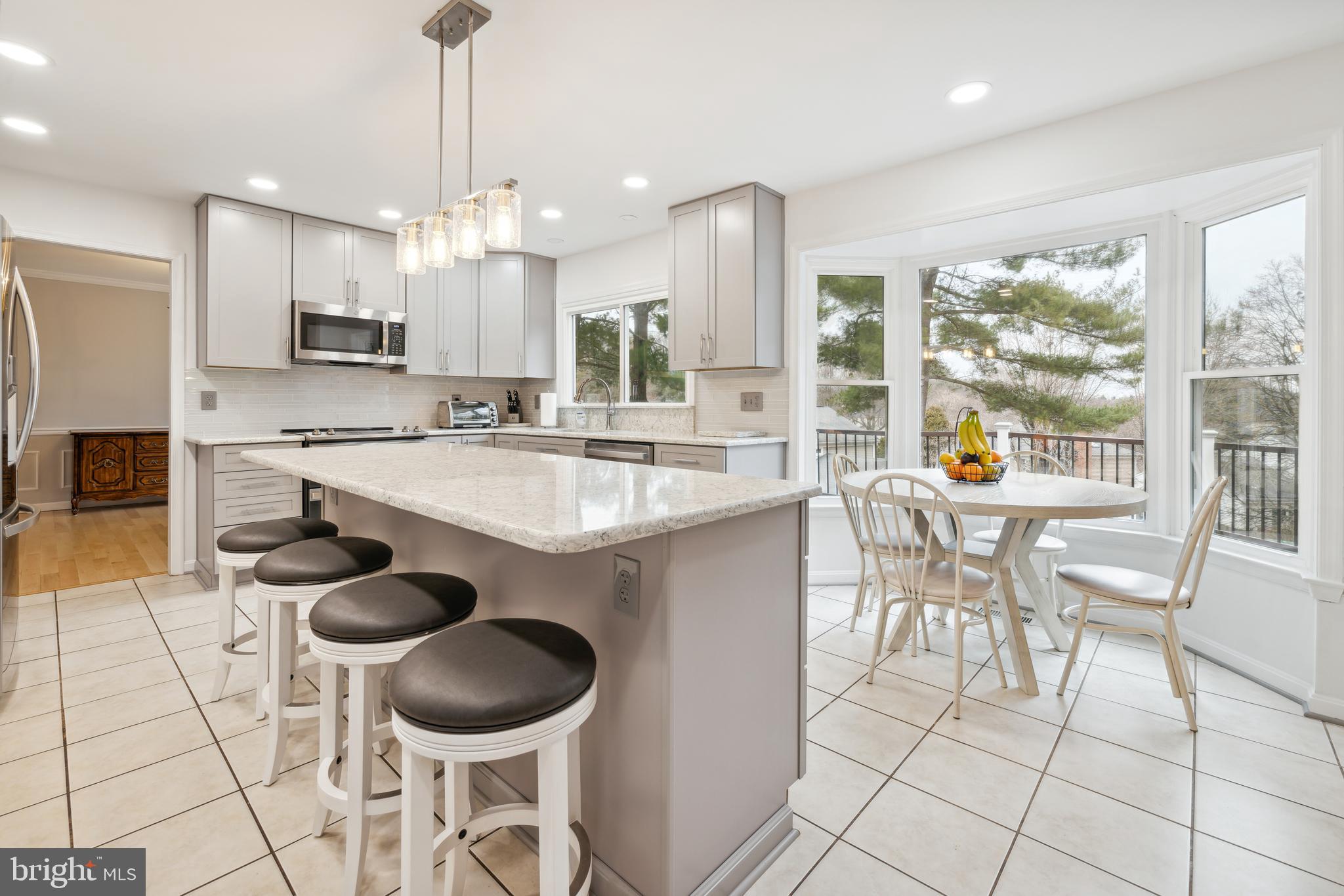 12525 Falconbridge Drive North Potomac, MD 20878 - Photo 9 of 35 Gallery Image 9