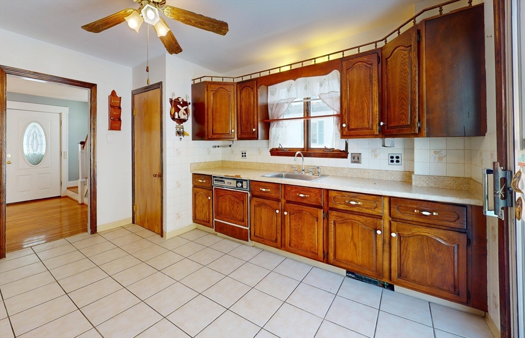 56 Waverley Oaks Road Waltham, MA 02452 - Photo 15 of 42 Gallery Image 15