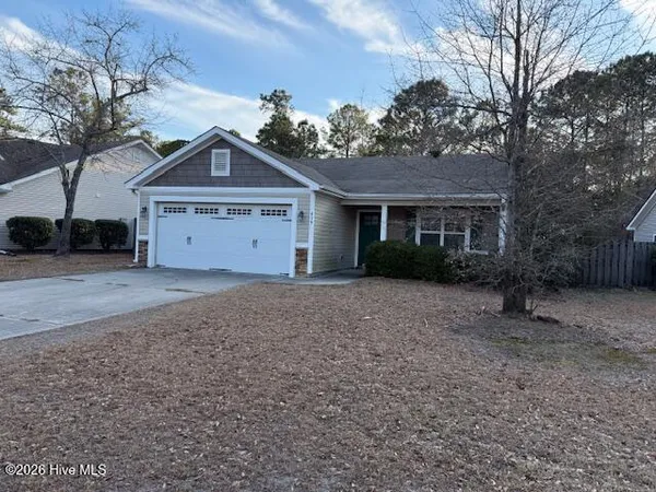 $1,900 | 419 Ridgeway Drive, Sneads Ferry, NC 28460