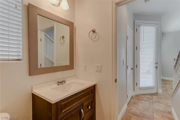 $1,900 | 1625 Tristan Flower Avenue, Las Vegas, NV 89183