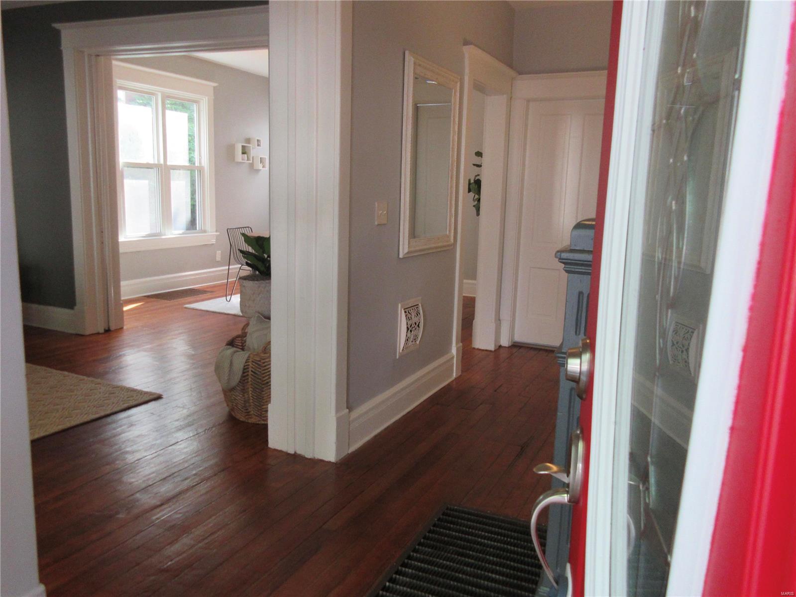 502 State Street Alton, IL 62002 - Photo 5 of 35