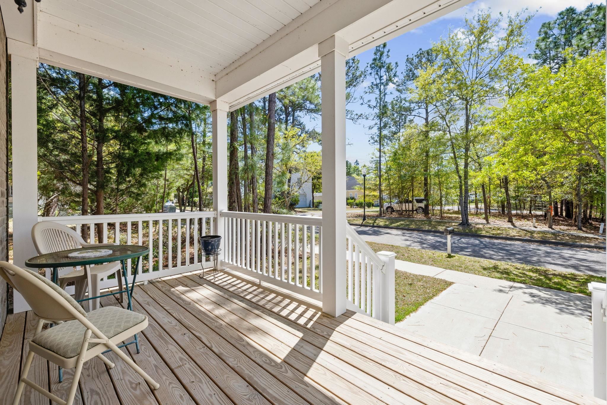 60 Madison Drive Georgetown, SC 29440 - Photo 4 of 49