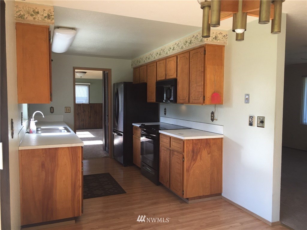 173 Marsden Road Port Angeles, WA 98362 - Photo 12 of 19 Gallery Image 12