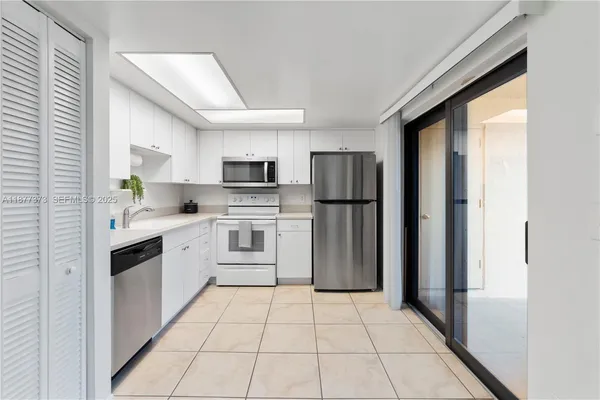 $2,650 | 1145 North Shannon Avenue, Unit 39, Indialantic, FL 32903
