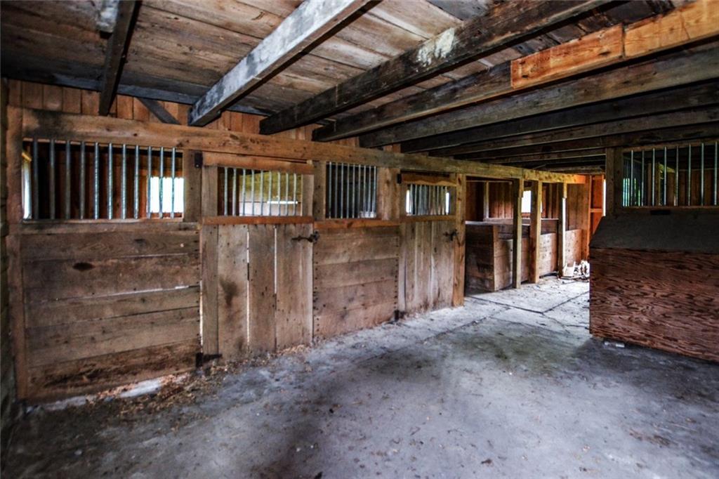 394 Game Farm Road New Castle, PA 16101 - Photo 24 of 25