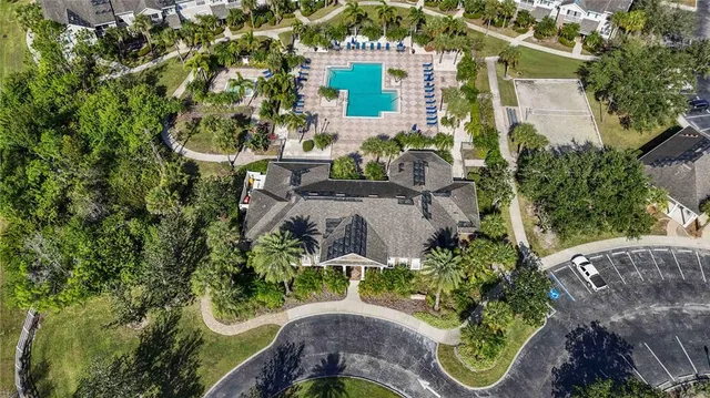 $1,950 | 7428 Vista Way, Unit 105, Bradenton, FL 34202