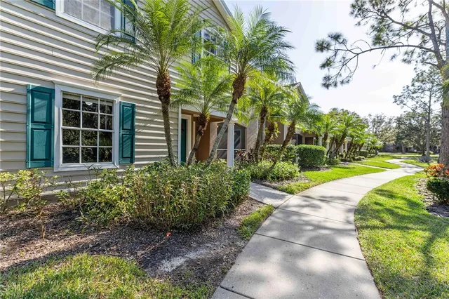 $1,950 | 7428 Vista Way, Unit 105, Bradenton, FL 34202