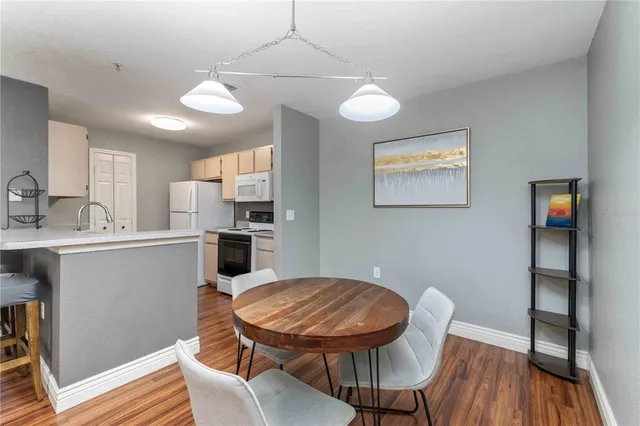 $1,950 | 7428 Vista Way, Unit 105, Bradenton, FL 34202