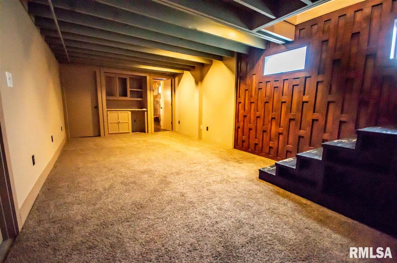 906 North Sheridan Road Peoria, IL 61606 - Photo 23 of 36 Gallery Image 23