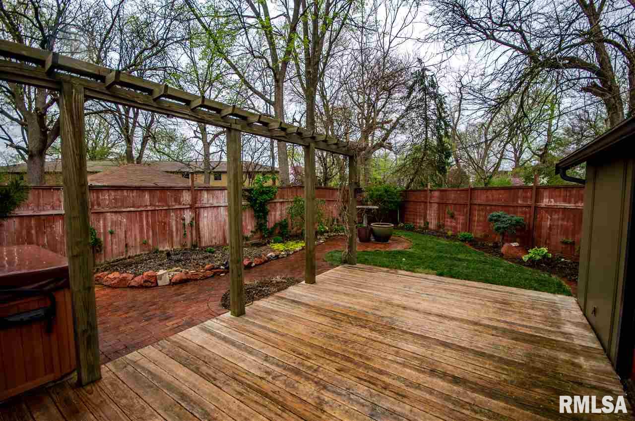 906 North Sheridan Road Peoria, IL 61606 - Photo 35 of 36 Gallery Image 35