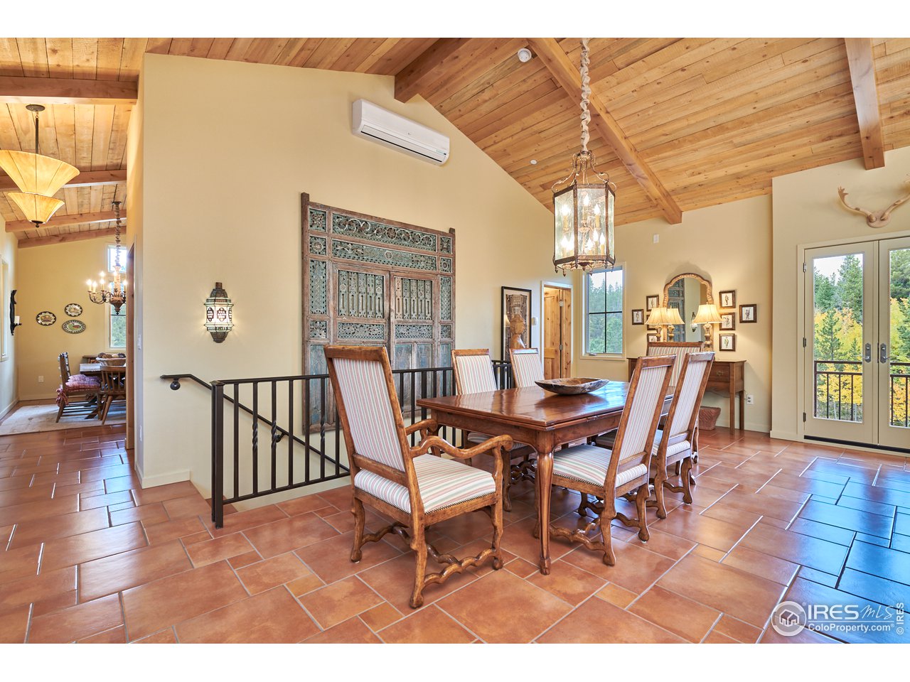 6981 Overland Road Ward, CO 80481 - Photo 12 of 36 dining area