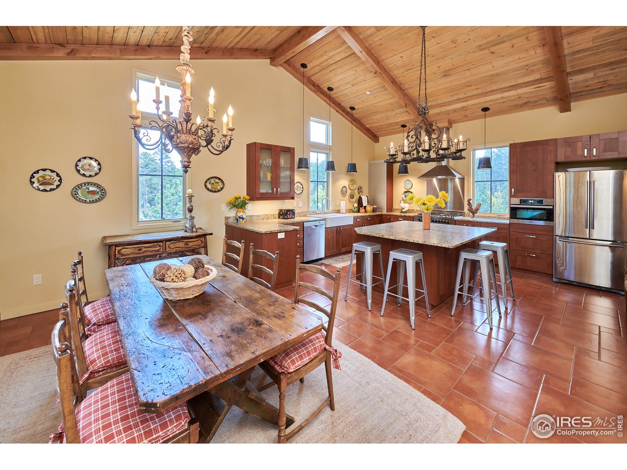 6981 Overland Road Ward, CO 80481 - Photo 18 of 36 eat-in kitchen