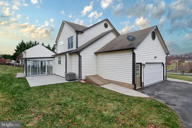 $499,900 | 14 Kratz Road, Shrewsbury, PA 17361