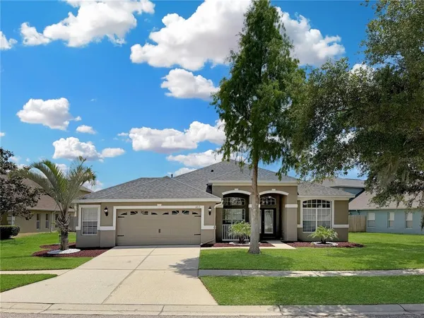 $419,950 | 6817 Cromwell Garden Drive, Apollo Beach, FL 33572