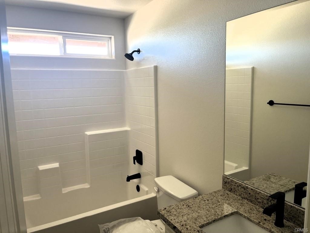 13119 Candlewood Road Apple Valley, CA 92308 - Photo 8 of 13