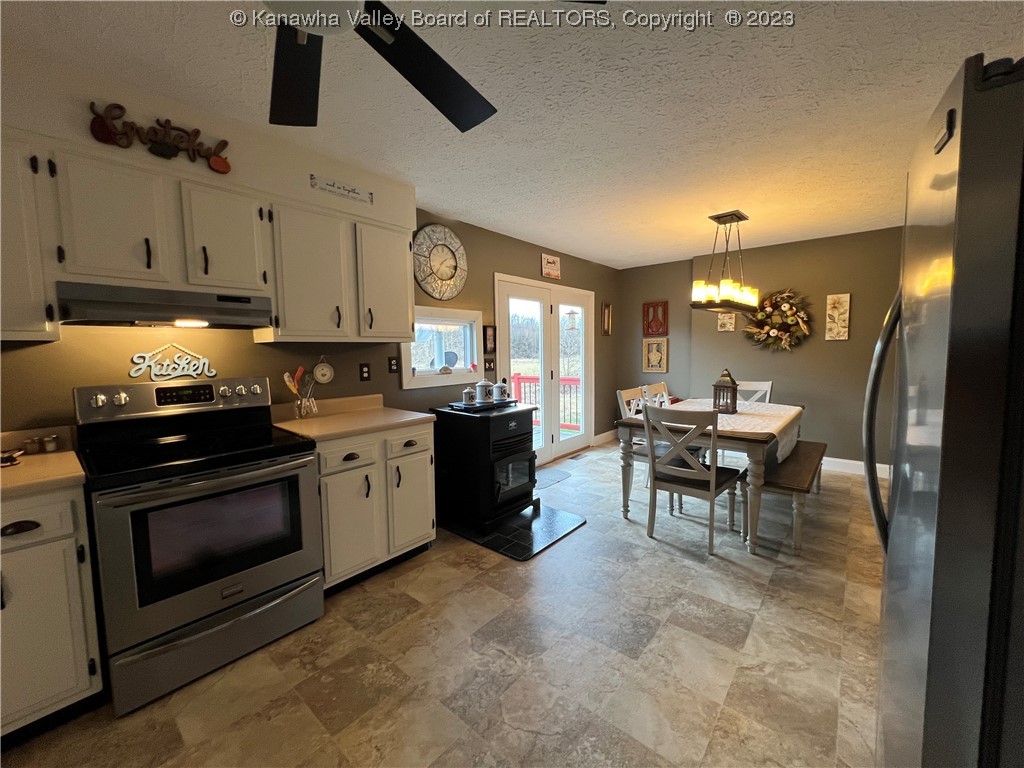 222 Reedyville Road Spencer, WV 25276 - Photo 3 of 33 Gallery Image 3