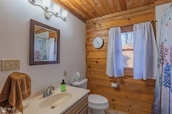 $699,900 | 11766 Rocky Hill Road, Bristol, VA 24202