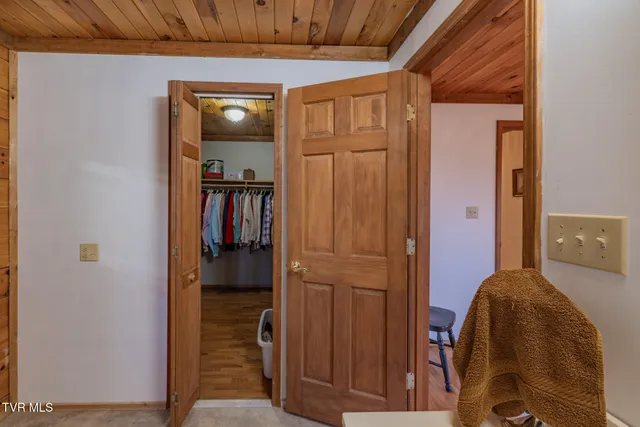 $699,900 | 11766 Rocky Hill Road, Bristol, VA 24202