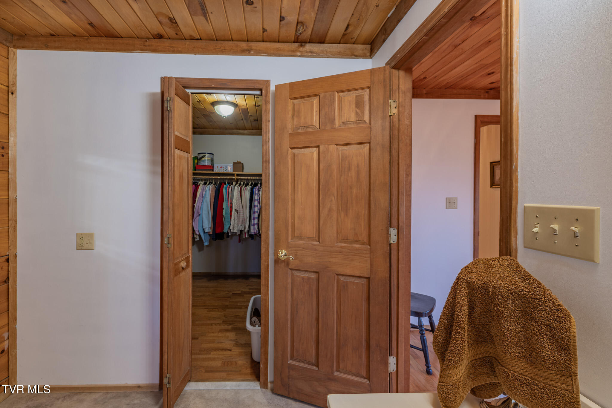 11766 Rocky Hill Road Bristol, VA 24202 - Photo 27 of 67 1R9A2331-HDR
