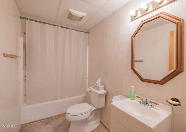 $699,900 | 11766 Rocky Hill Road, Bristol, VA 24202