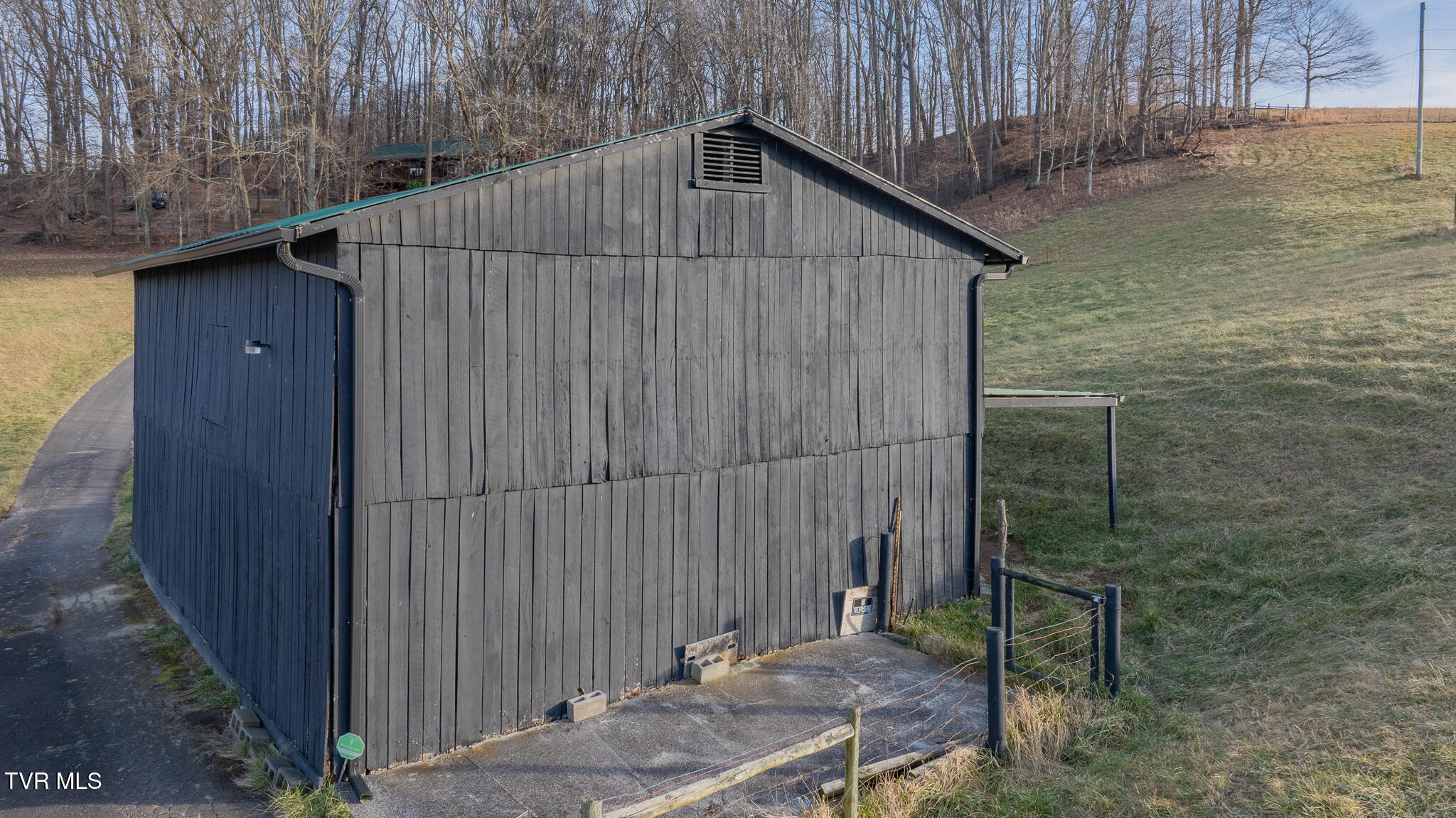 11766 Rocky Hill Road Bristol, VA 24202 - Photo 49 of 55 dji_fly_20260105_160146_0019_17676469805