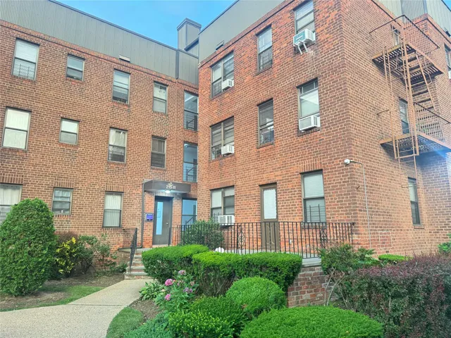 $199,000 | 215-11 48th Avenue, Unit 1B | Bayside