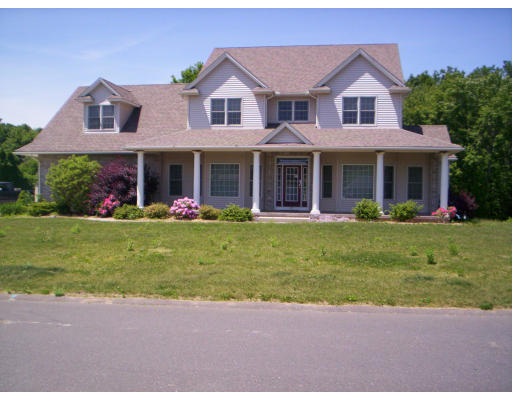 17 Lenny's Way West Springfield, MA 01089 - Photo 1 of 1 Gallery Image 1