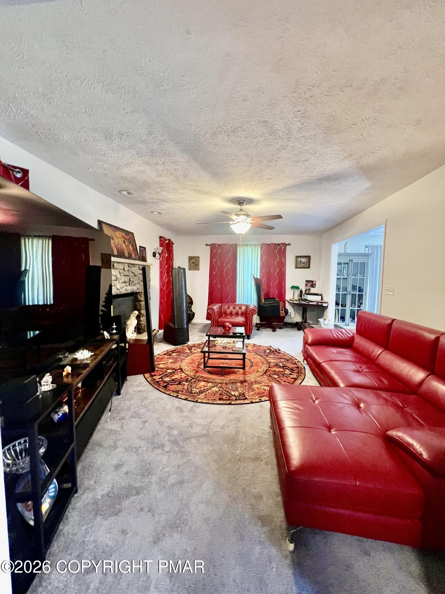 160 Reilly Road East Stroudsburg, PA 18302 - Photo 22 of 60 Family Room