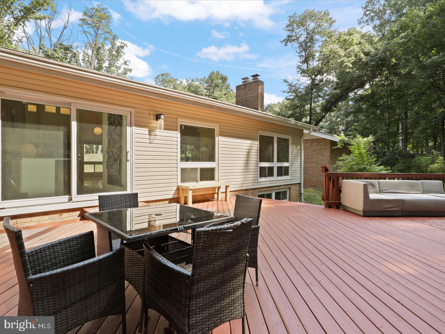11709 Vale Road Oakton, VA 22124 - Photo 27 of 59 Gallery Image 27