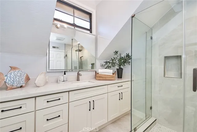 $4,500 | 950 South Rim Crest Drive, Unit 12, Anaheim Hills, CA 92807