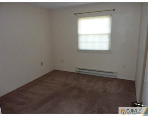 701 B Croydon Road Monroe Township, NJ 08831 - Photo 11 of 14 Gallery Image 11