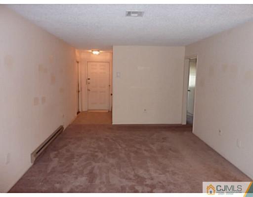 701 B Croydon Road Monroe Township, NJ 08831 - Photo 13 of 14 Gallery Image 13