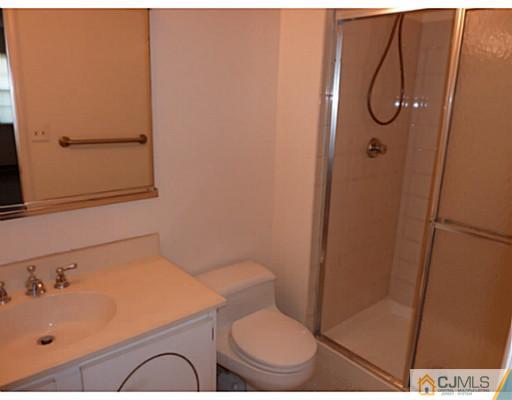 701 B Croydon Road Monroe Township, NJ 08831 - Photo 8 of 14 Gallery Image 8