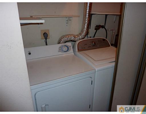 701 B Croydon Road Monroe Township, NJ 08831 - Photo 9 of 14 Gallery Image 9