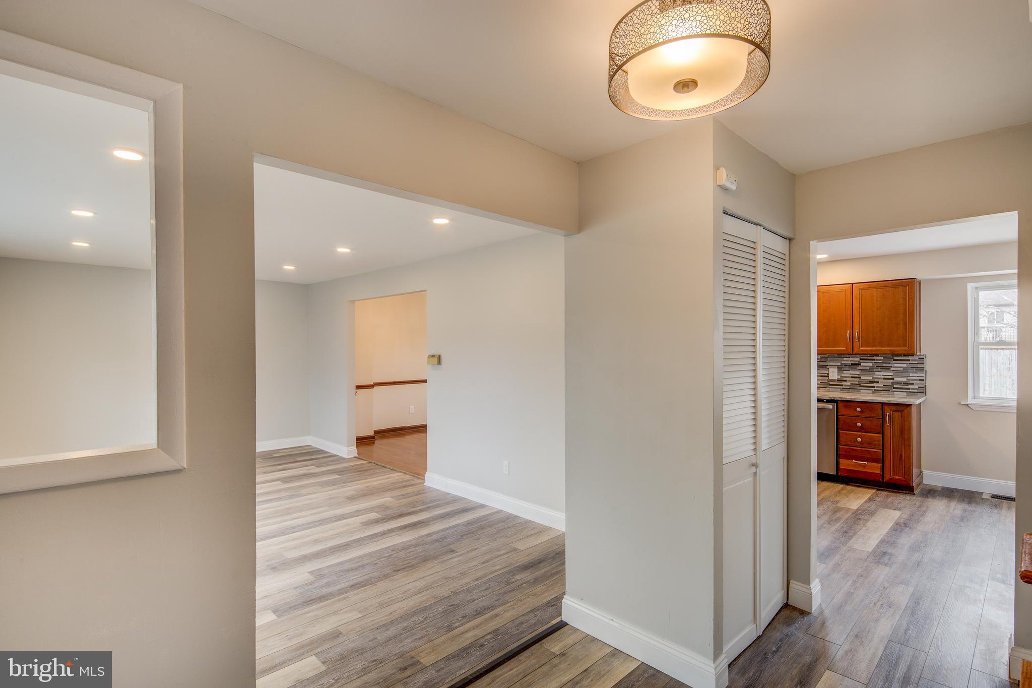 1717 Pin Oak Road Williamstown, NJ 08094 - Photo 7 of 30 Gallery Image 7