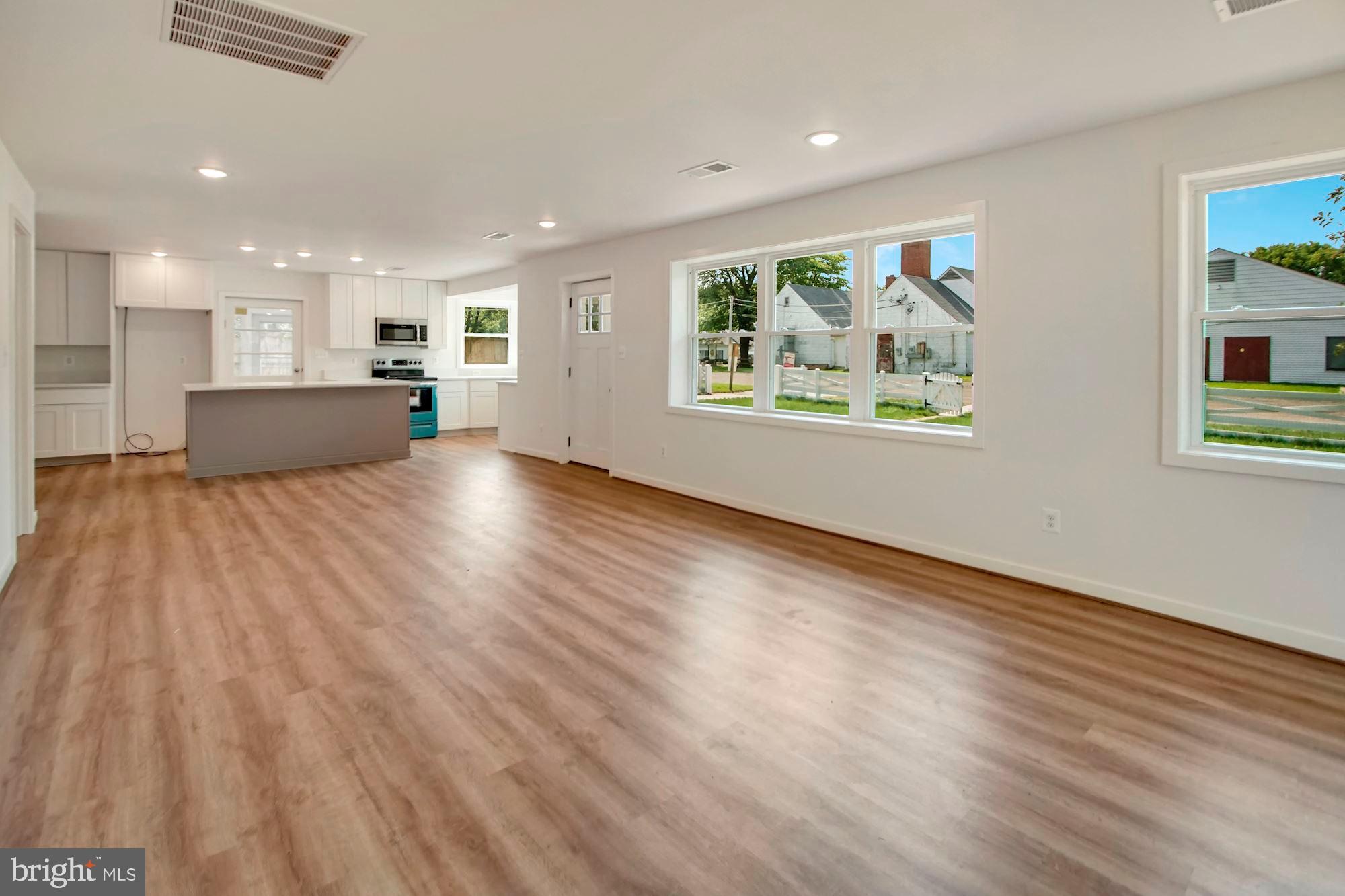 626 Doyle Road Deale, MD 20751 - Photo 4 of 24
