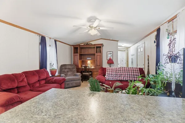 $180,000 | 1 B Quaboag Valley, Sudbury, MA 01776