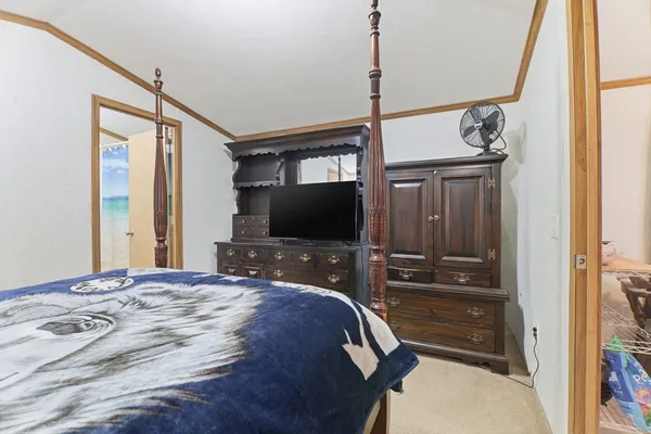 $180,000 | 1 B Quaboag Valley, Sudbury, MA 01776