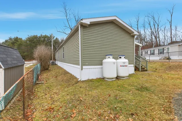 $180,000 | 1 B Quaboag Valley, Sudbury, MA 01776