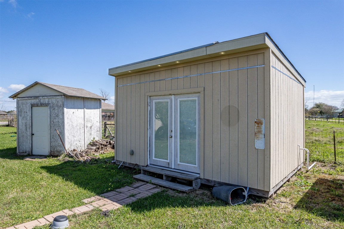 6534 FM 3180 Road Baytown, TX 77523 - Photo 17 of 34 "She-Shed / Man-Cave" (currently used as storage)