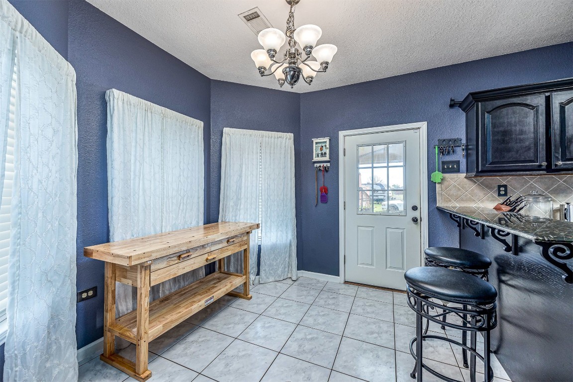 6534 FM 3180 Road Baytown, TX 77523 - Photo 24 of 34 breakfast nook