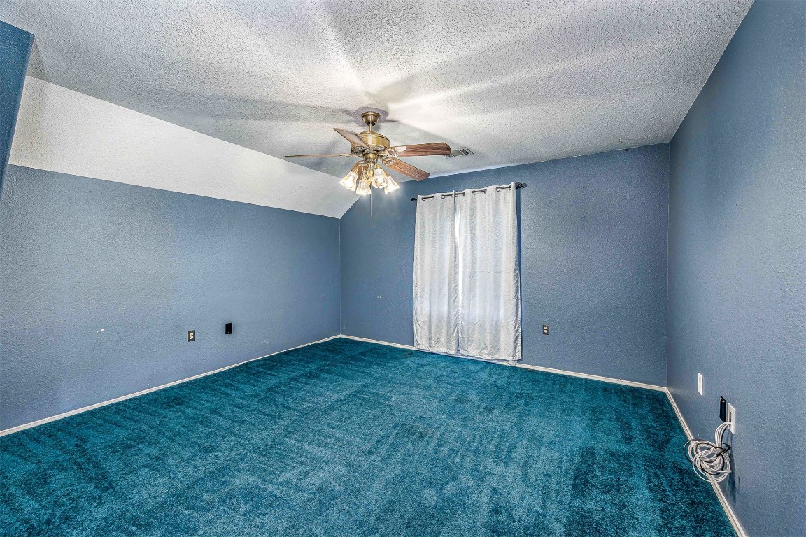 6534 FM 3180 Road Baytown, TX 77523 - Photo 30 of 34 game room space