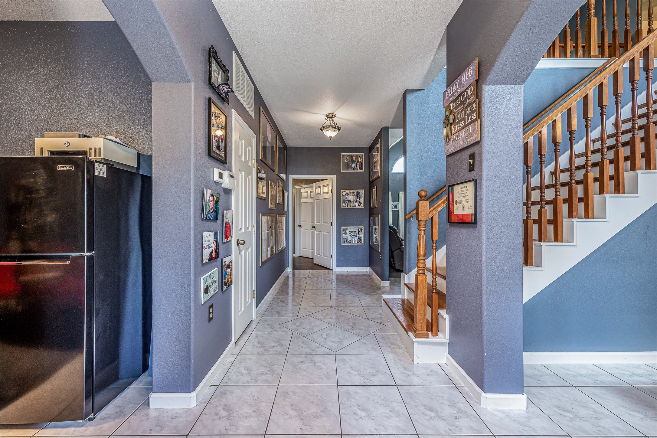 6534 FM 3180 Road Baytown, TX 77523 - Photo 7 of 34 Entryway from front door