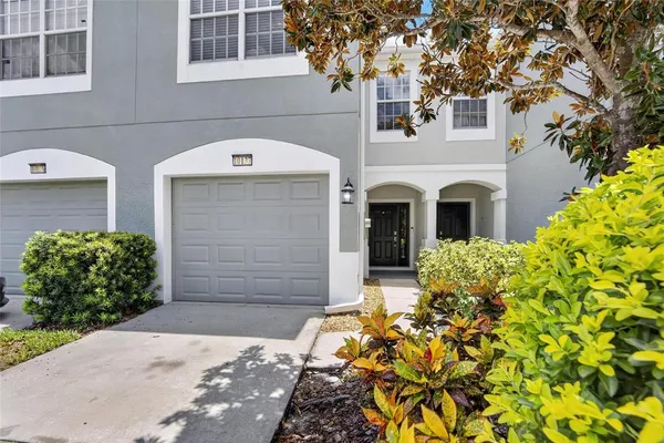 $2,200 | 10137 Pink Palmata Court, Riverview, FL 33578