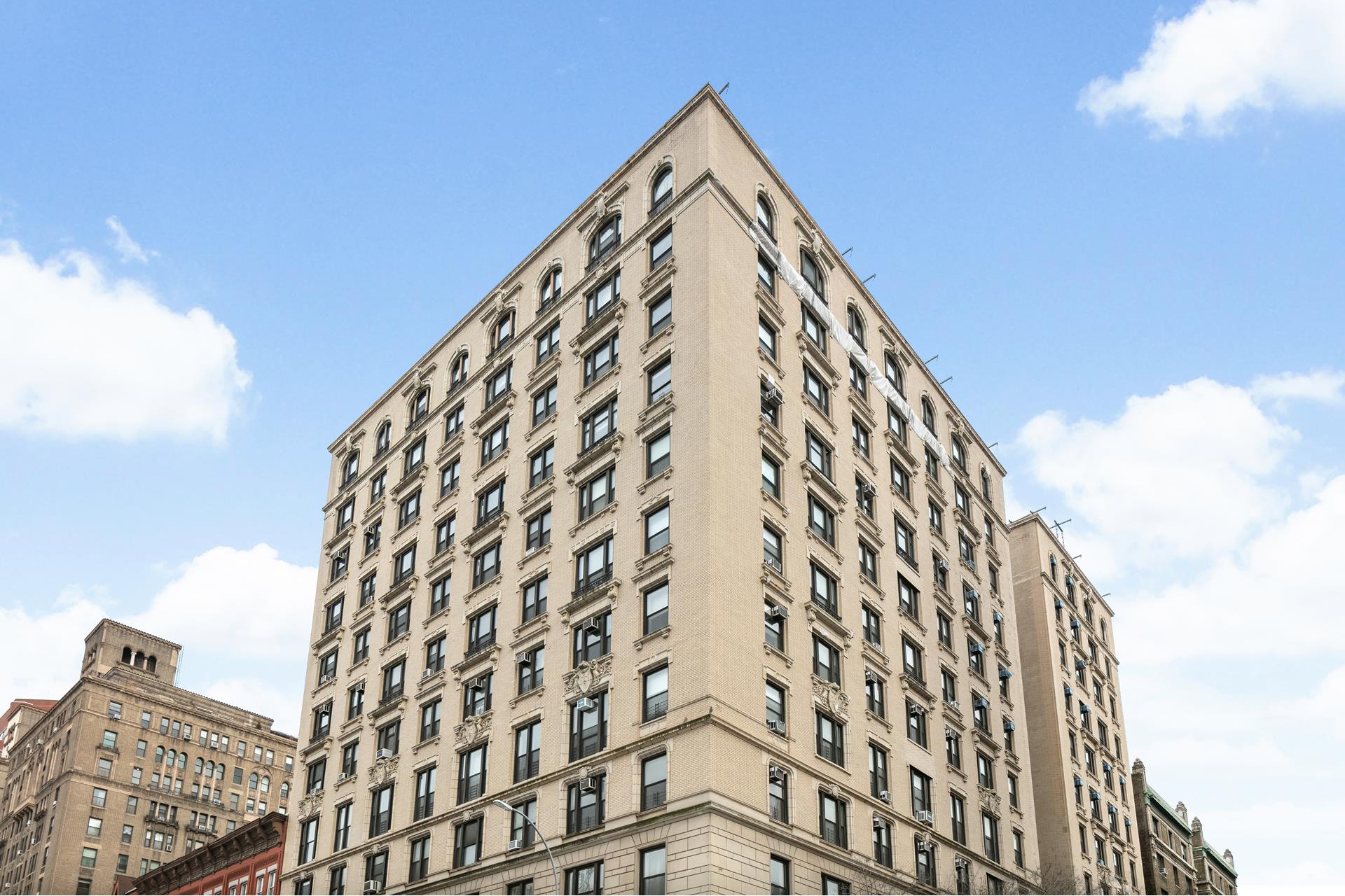 219 West 81st Street, Unit 4A Manhattan, NY 10024 - Photo 18 of 21 a view of a large building