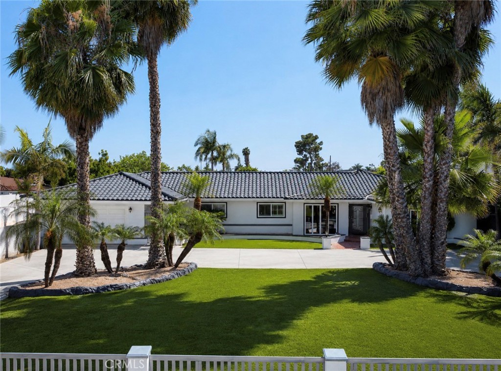 8346 Lexington Road Downey, CA 90241 - Photo 1 of 10